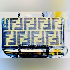 Authentic VTG Fendi Wallet Iconic FF Zucca Print